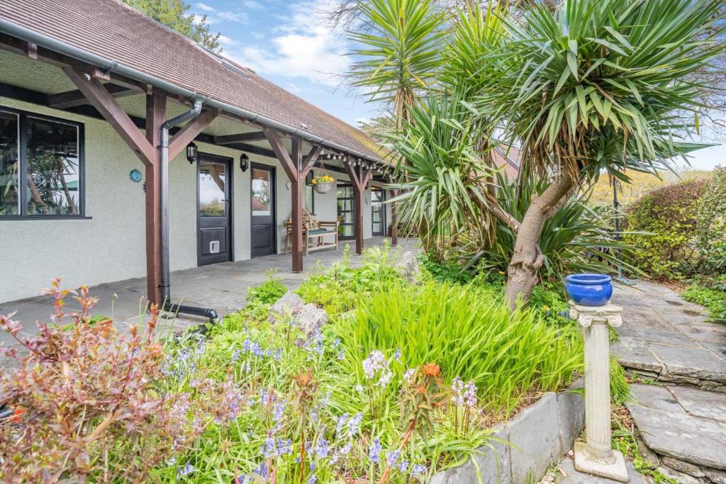 The Gite, Oystermouth