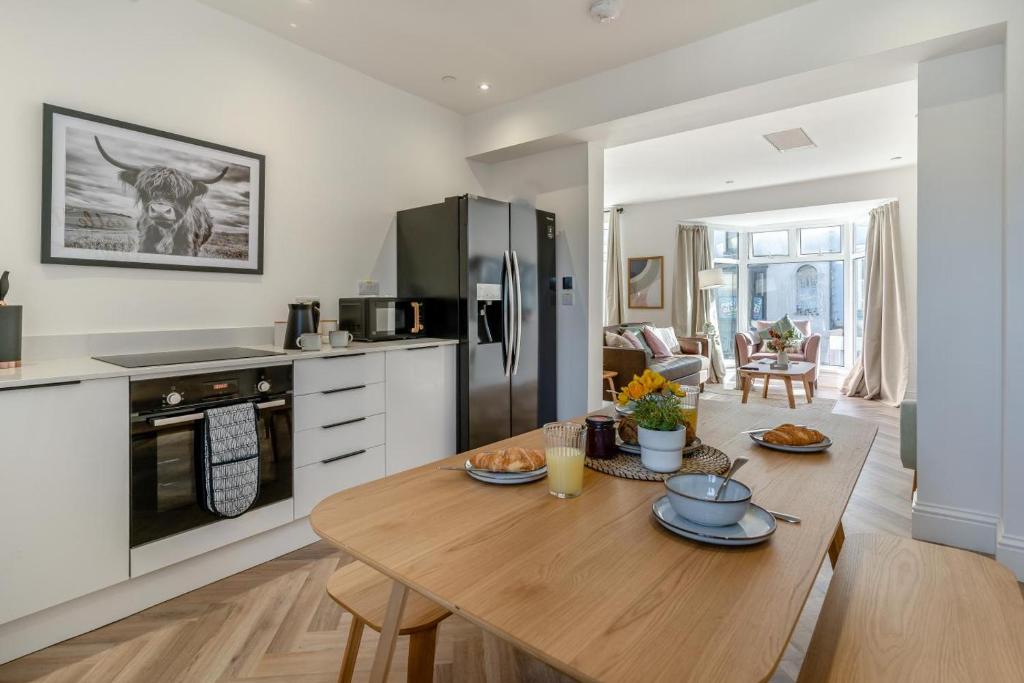 Castle View Top floor Apartment, The Mumbles