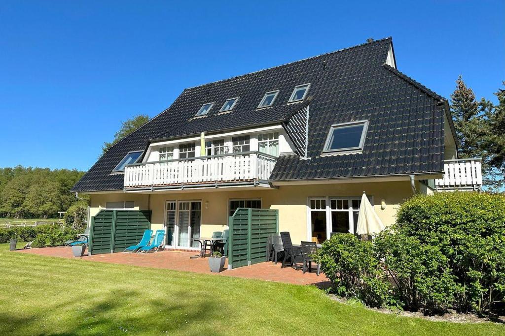 Zum-Leuchtturm-W5, Prerow