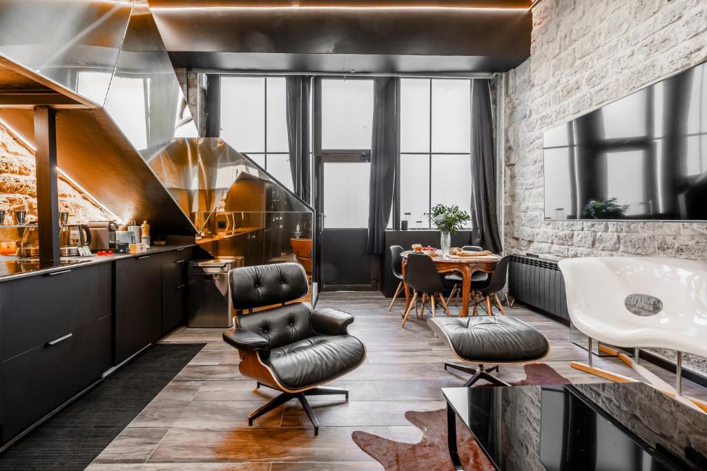 Duplex with Jacuzzi l 15 min from Montmartre - 3