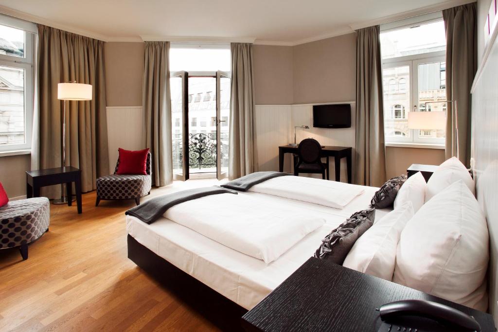 Frankfurt am Main Victoria Hotel room
