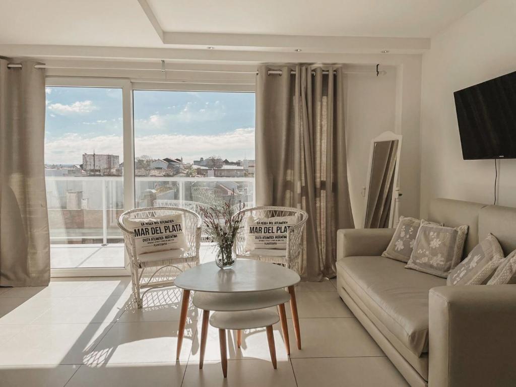 Elegante y moderno departamento a una cuadra del mar - 4