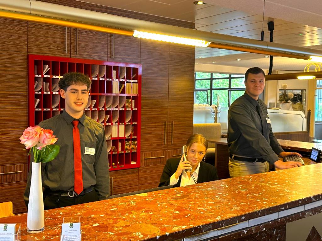 24 stundu recepcija