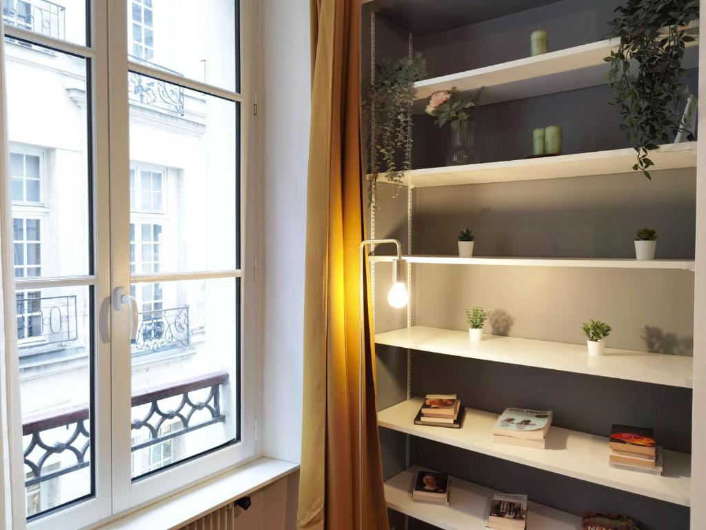 Calm apt 60m2 near Notre-Dame and Seine 2bdrs N4-4b - 2