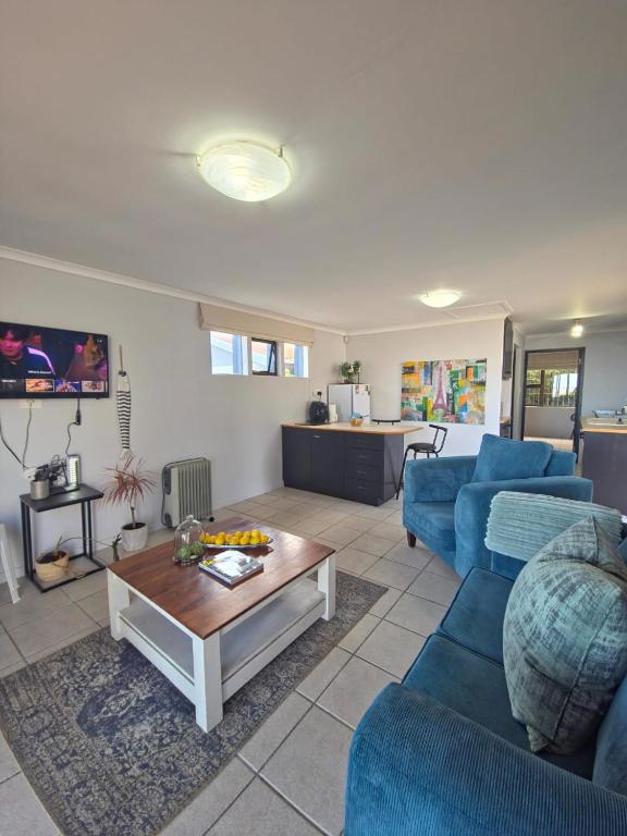 Imoyo Ocean Studio, Hermanus