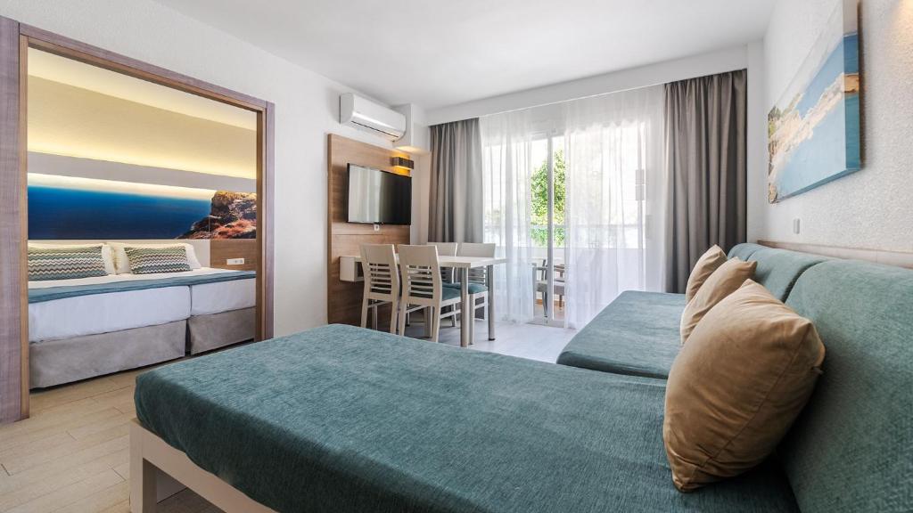 Globales Verdemar — Hotel rooms in Santa Ponca, Balearic Islands