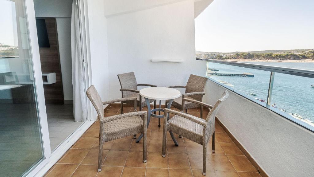 Globales Verdemar — Hotel rooms in Santa Ponca, Balearic Islands