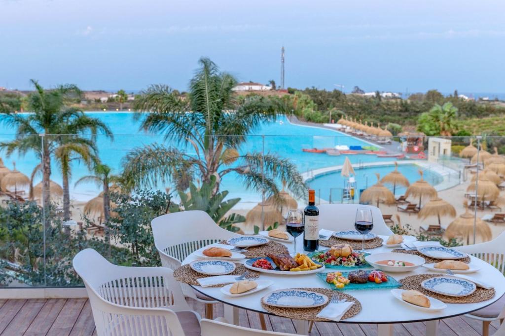 Alcazaba Lagoon Natural Swimming Pool GYM & Bbq - EaW Homes - 3