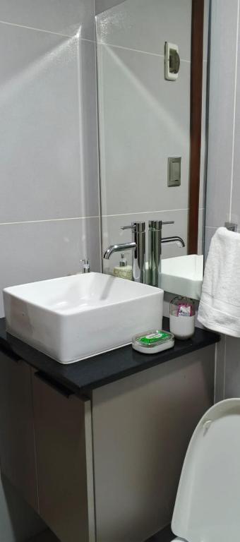 Departamento céntrico y comodo - 2