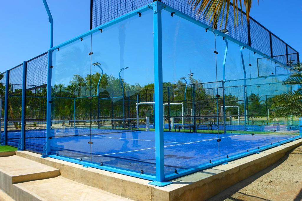 Tennis court