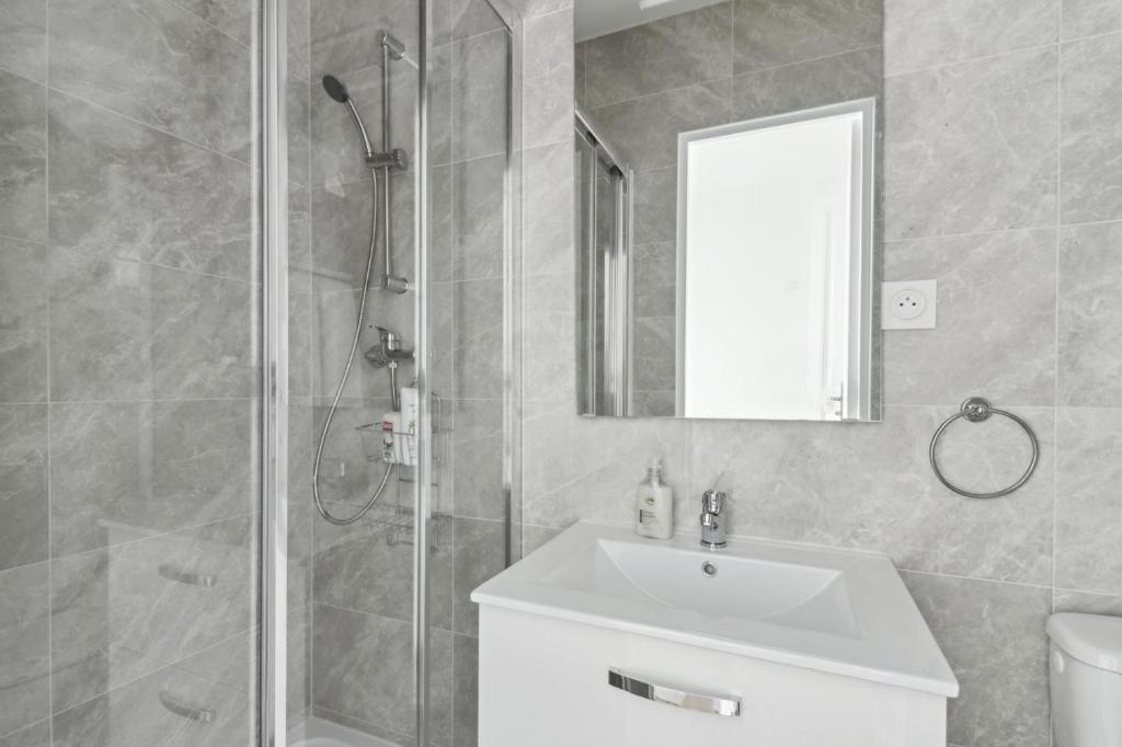 Comfort & Light in Boulogne I 10 Min to Paris Metro - 5