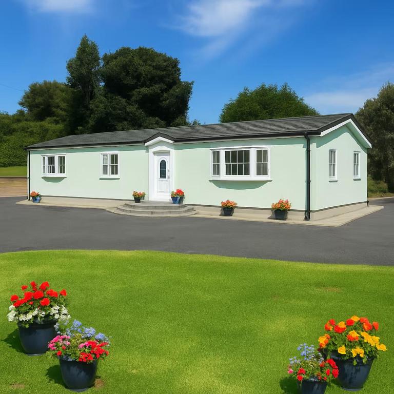 Tullyah Lodge, Belleek