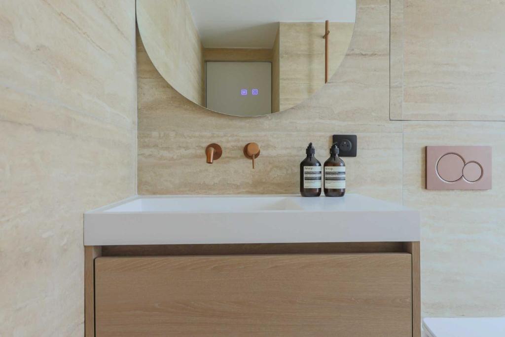 Magnificent apartment -1BR-4P- Canal Saint-Martin - 4