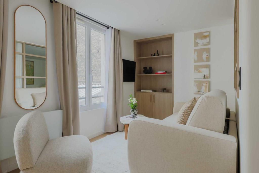 Magnificent apartment -1BR-4P- Canal Saint-Martin - 5