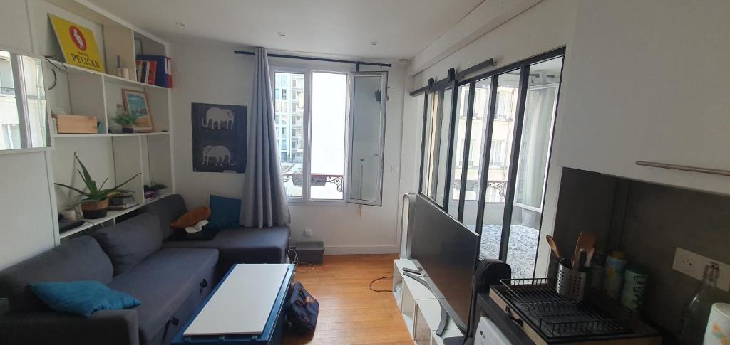 Quiet love nest in Paris - 1