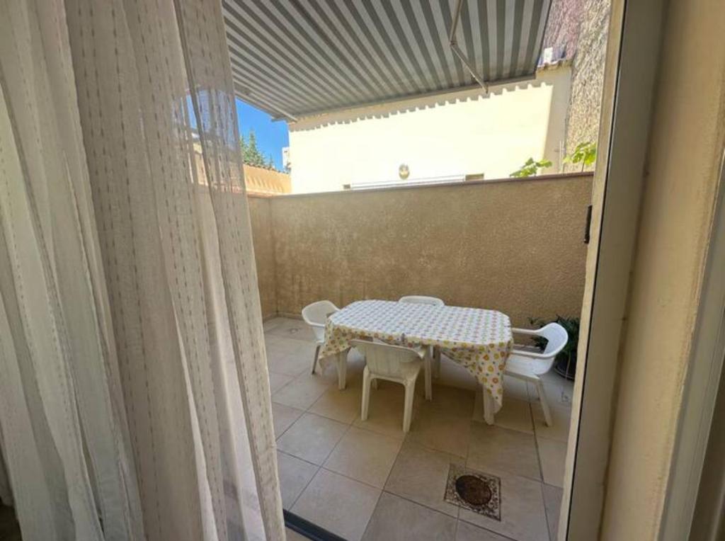 Maxi Studio Terrasse Climatisée - 2