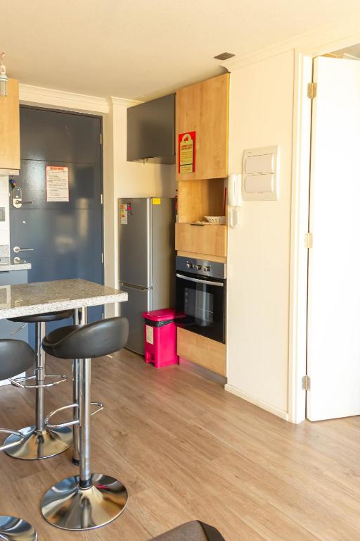 Exclusivo Depto 1D1B 3 camas y estacionamiento - 4