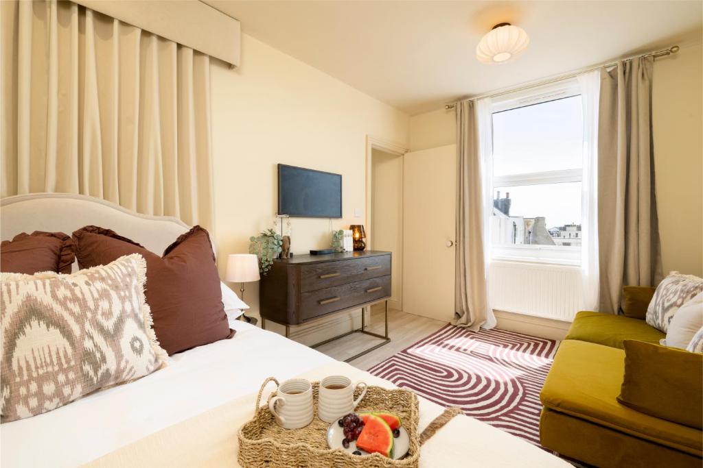 The Plum Retreat, Brighton and Hove