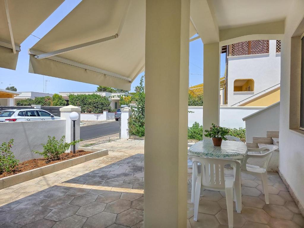 Lucretia's House - 5
