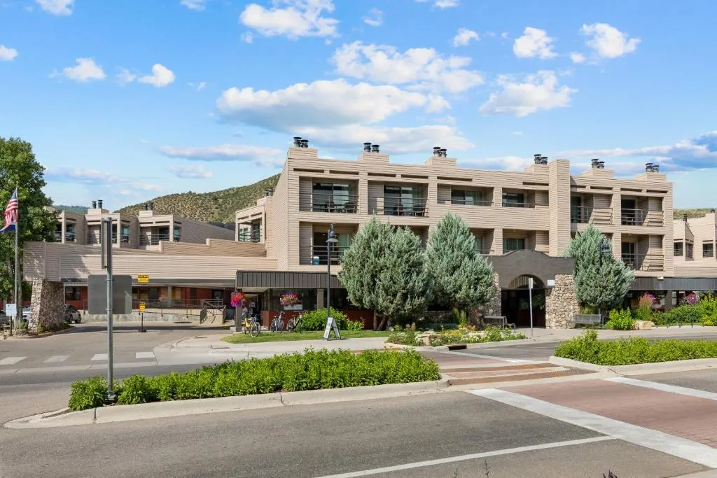 The Christie Lodge – All Suite Property Vail Valley/Beaver Creek，位于埃文的酒店