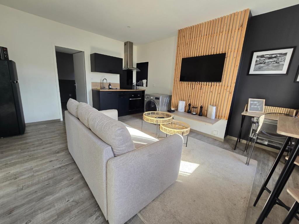 Idéal couples & pro - Patio extérieur- Proche centre ville et gare - Promenade au bord de la Charente - Parking à proximité - Wifi très haut debit - Équipement premium -Netflix, Angoulême