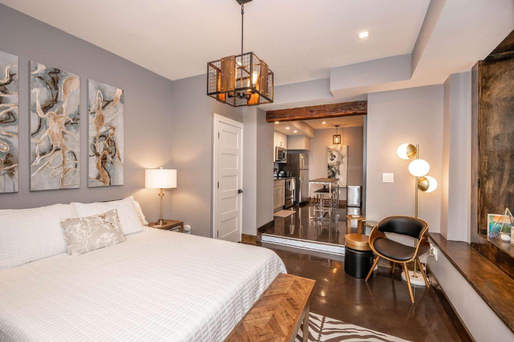 Luxury Mt Adams Retreat Apt 1, Cincinnati