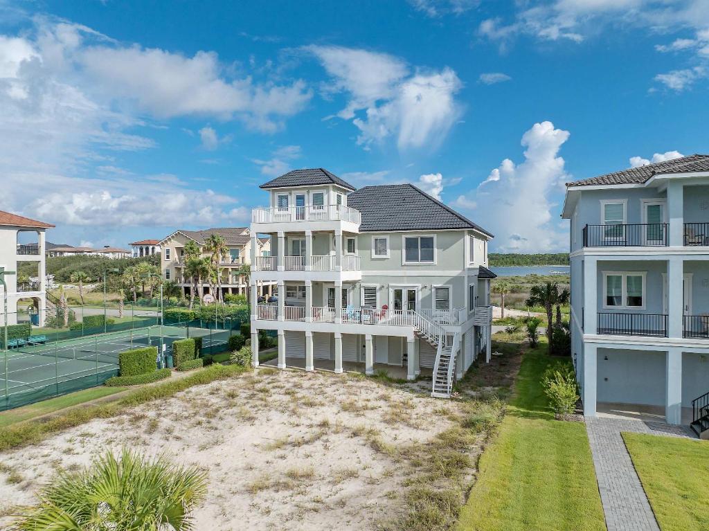 Beach Access with Elevator & FREE Activities, Gulf Shores