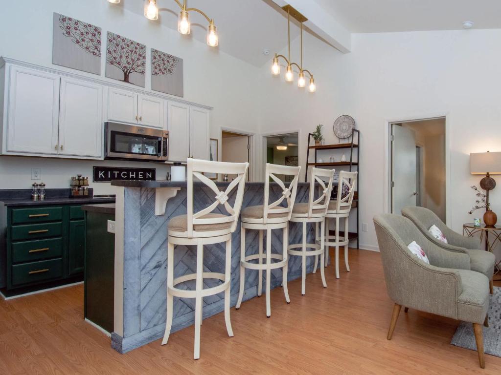 Pet Friendly - Near DT Nash & Music Row, Nashville