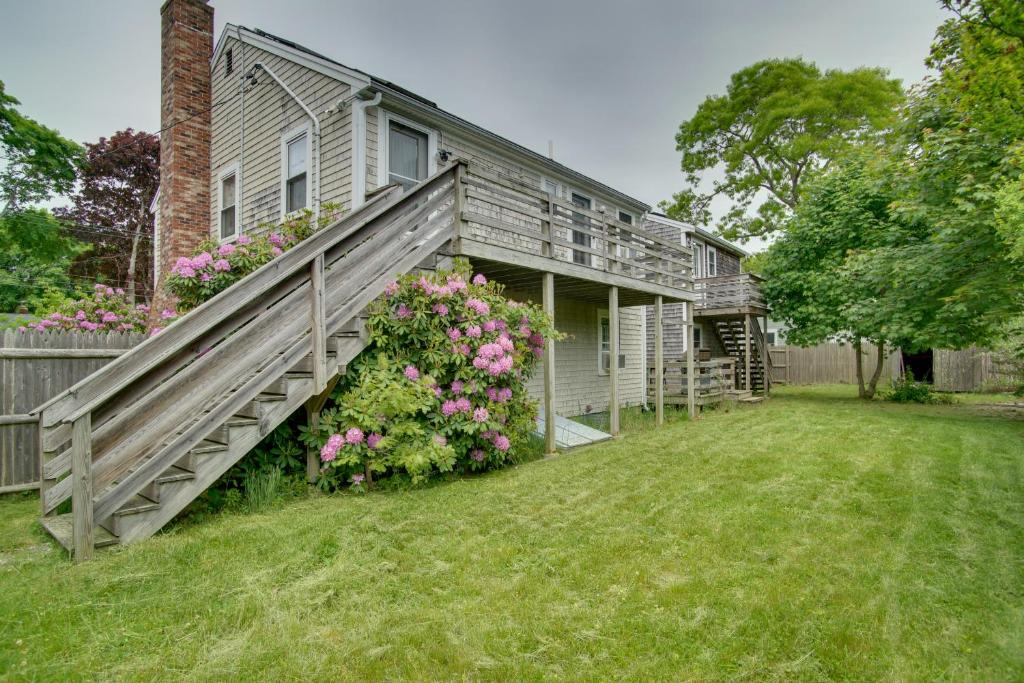 Less Than 1 Mi to Beach Family-Friendly Falmouth Home!, Falmouth