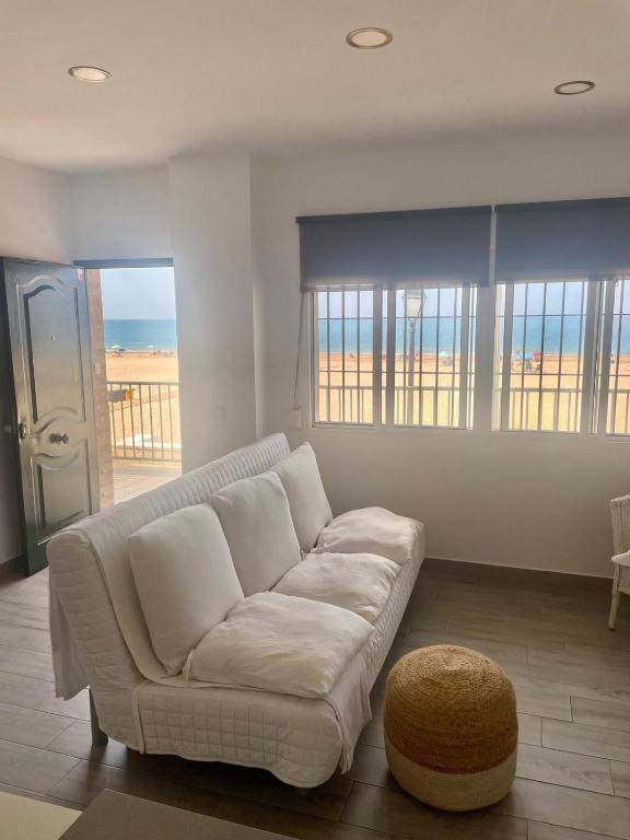 Córdoba 8 by 7Escalones, Rota