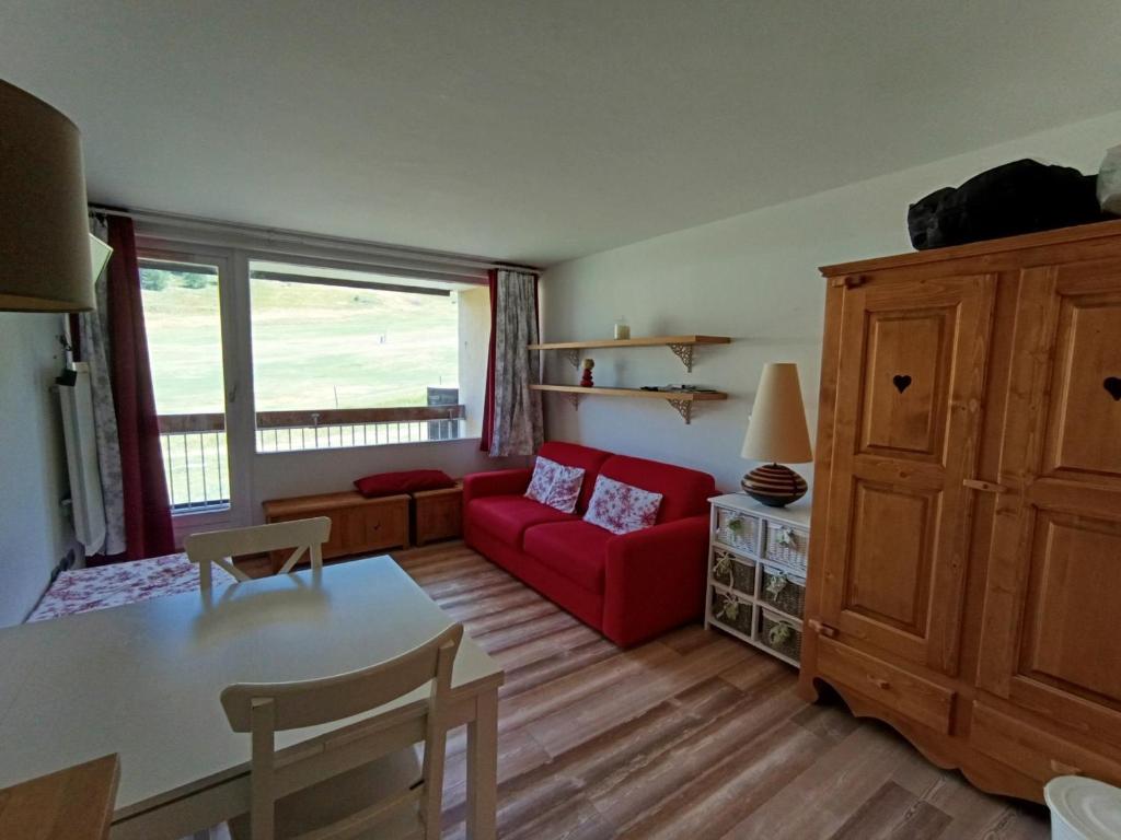 Studio skis aux pieds Sud, balcon, parking privé - FR-1-445-224 - 1