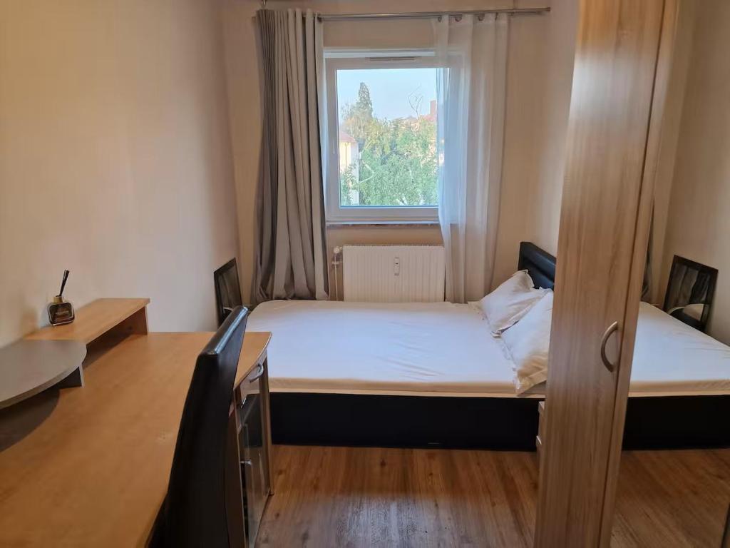 Nyadjam Casa, Darmstadt