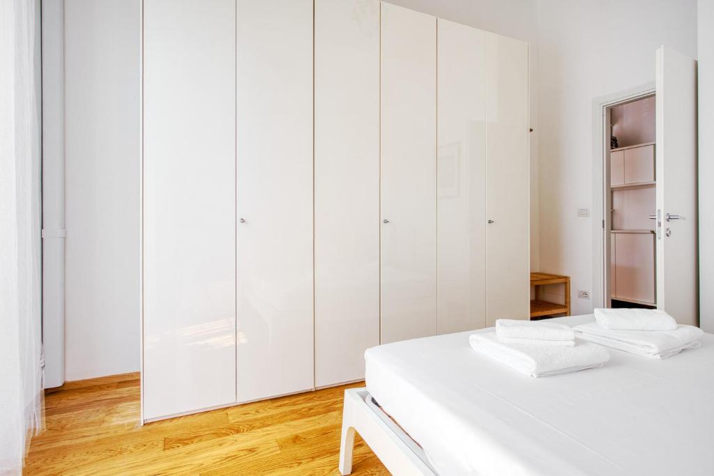 Just Urban Stays - 1BR Apt with Outdoor Space - 10 min Duomo by Tram - 3