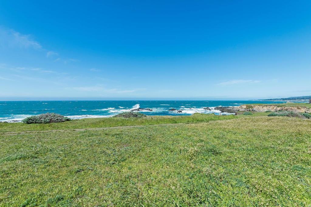 Haltwhistle West With Ocean Views, Sea Ranch