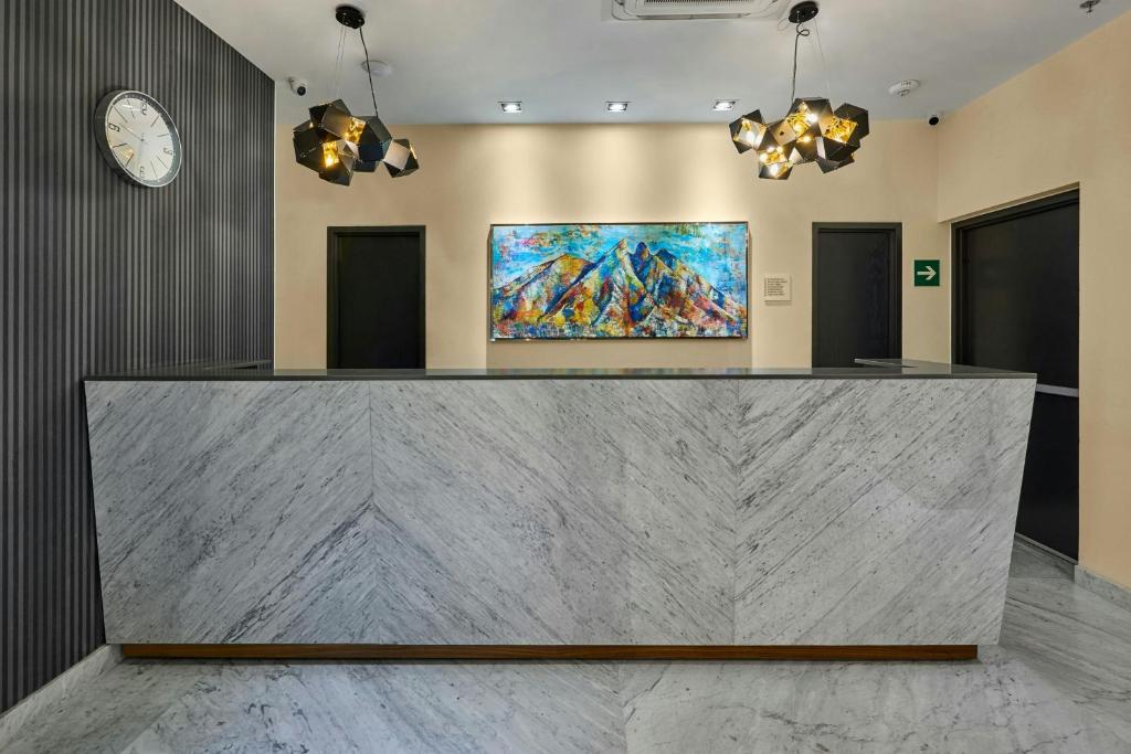 SJ Grand Hotel Monterrey - 3