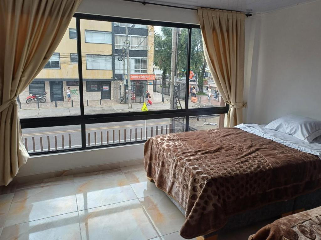 The Key To Comfort, Bogotá