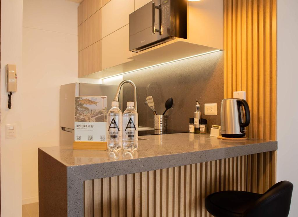 Striking 1BR in Miraflores - 3