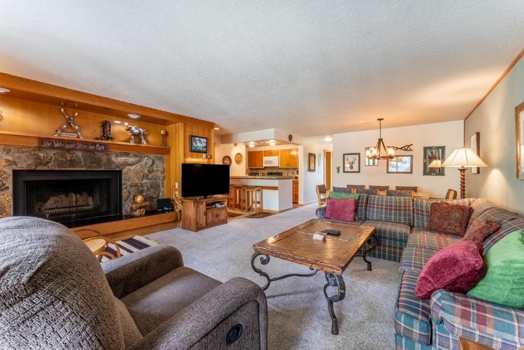 Lodgepole by Summit County Mountain Retreats, Keystone