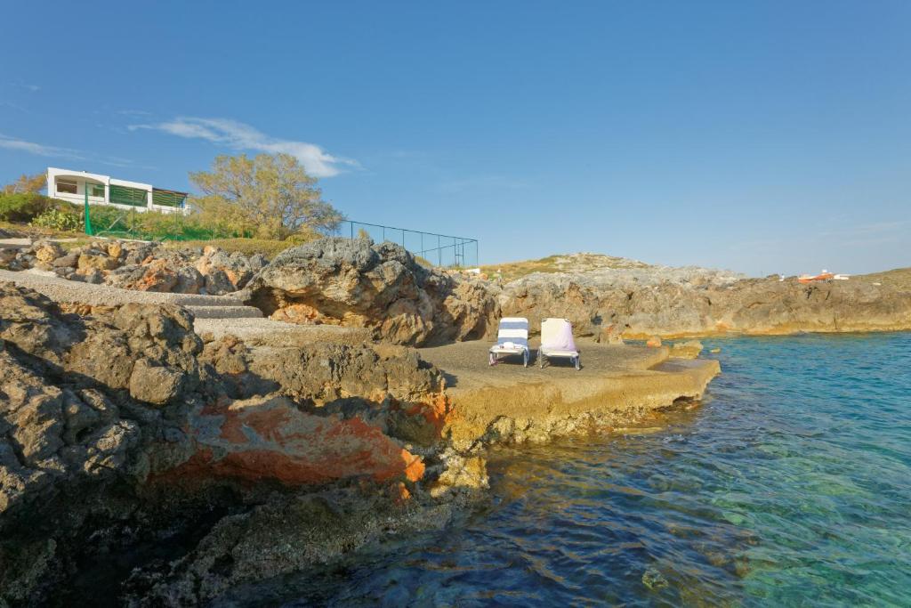 Alianthos Suites photo