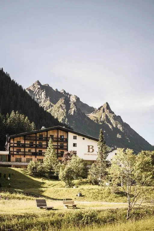 Sporthotel Bachmann, hotel in Gargellen
