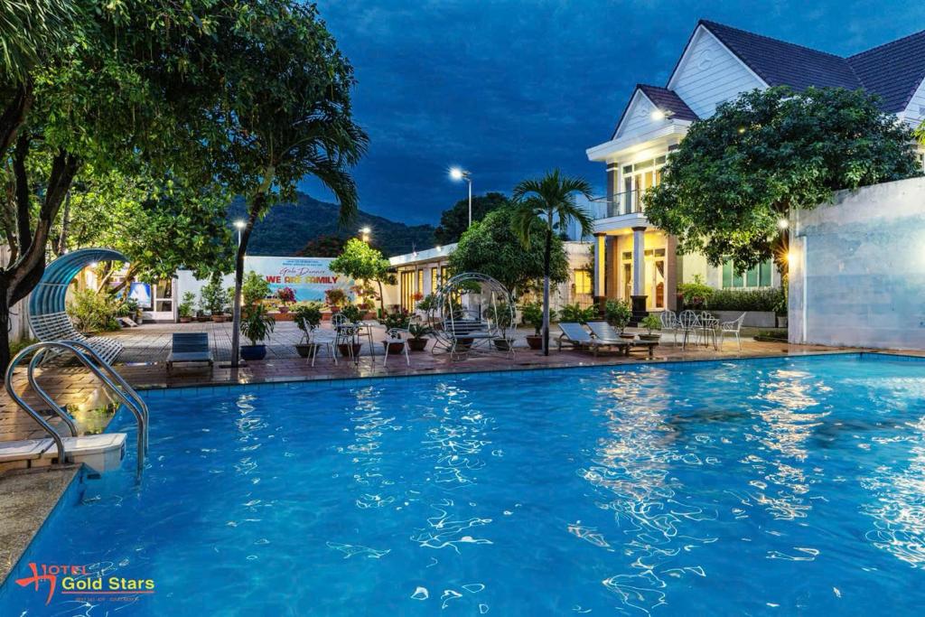 gold star homestay - 1