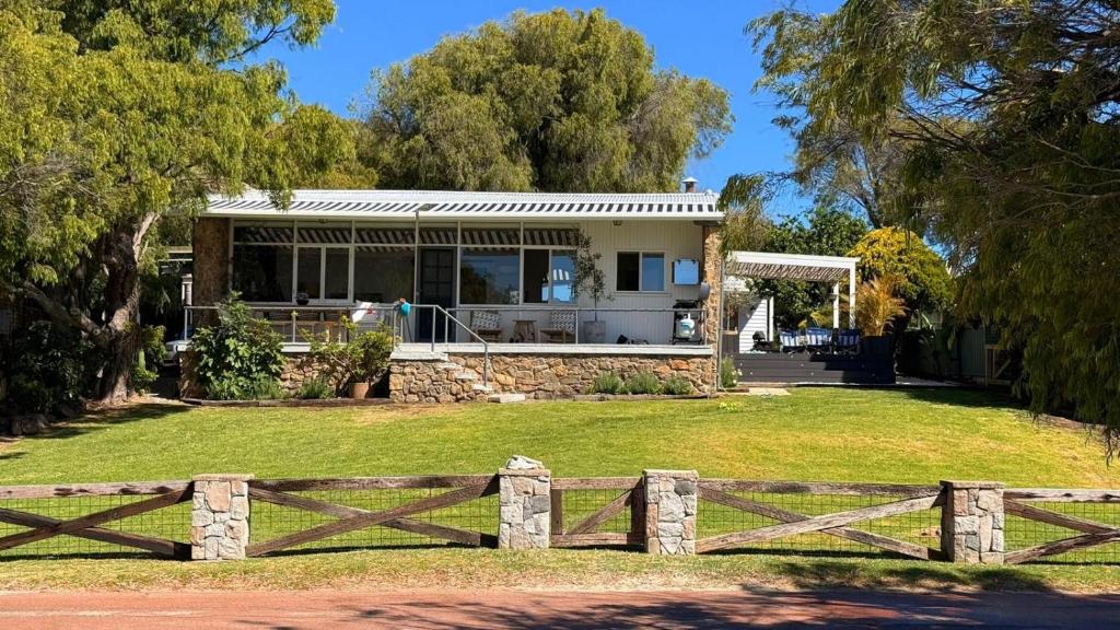 Sur Mer - Seaside Sanctuary, Dunsborough