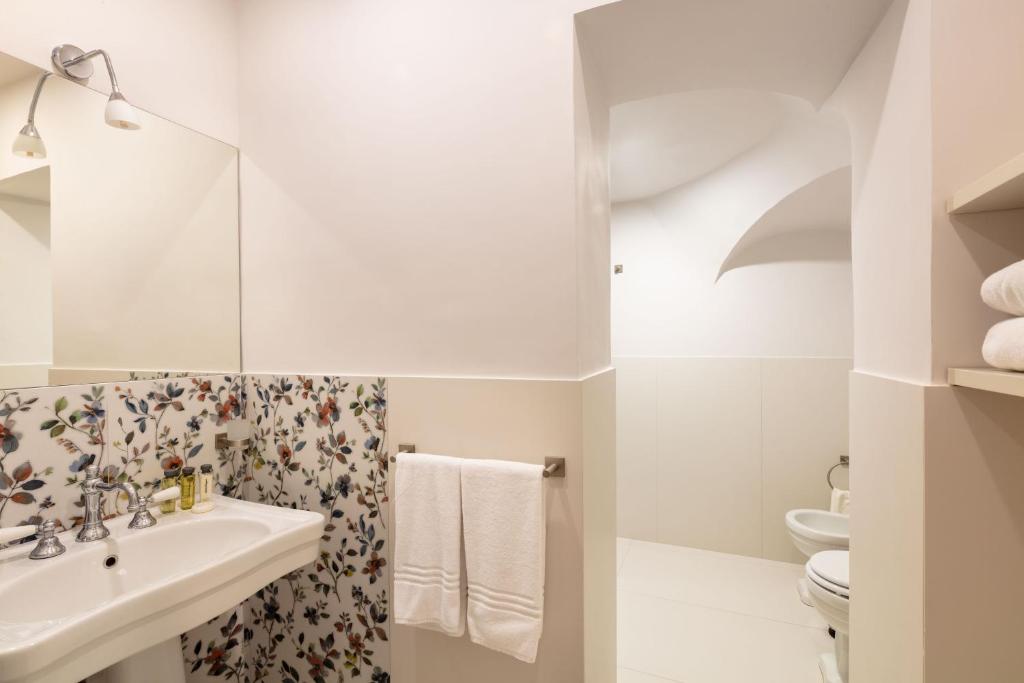 Casa Paolina, Burghesius homes - 4