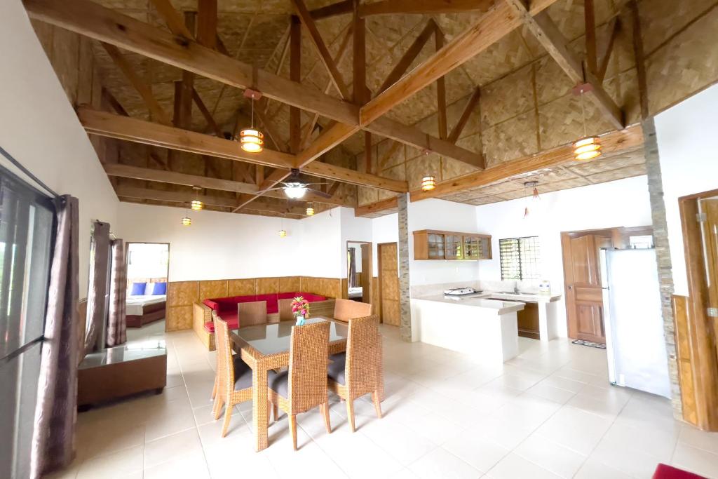 Villa De Pico Highland Beach Resort