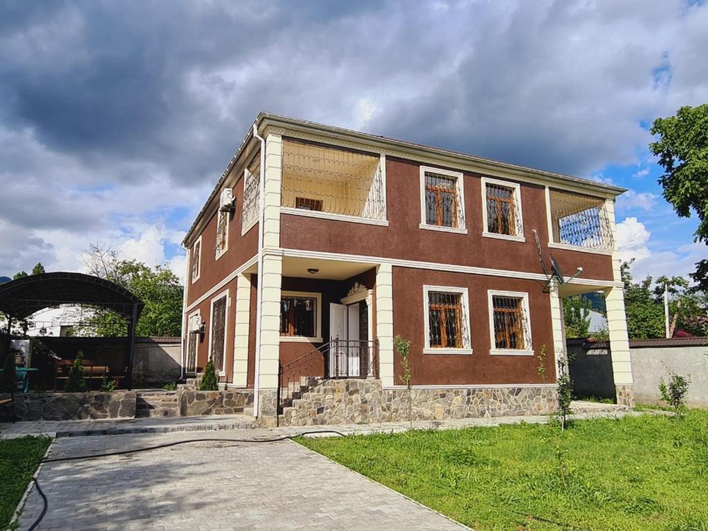 Lux simple villa Isk, Gabala