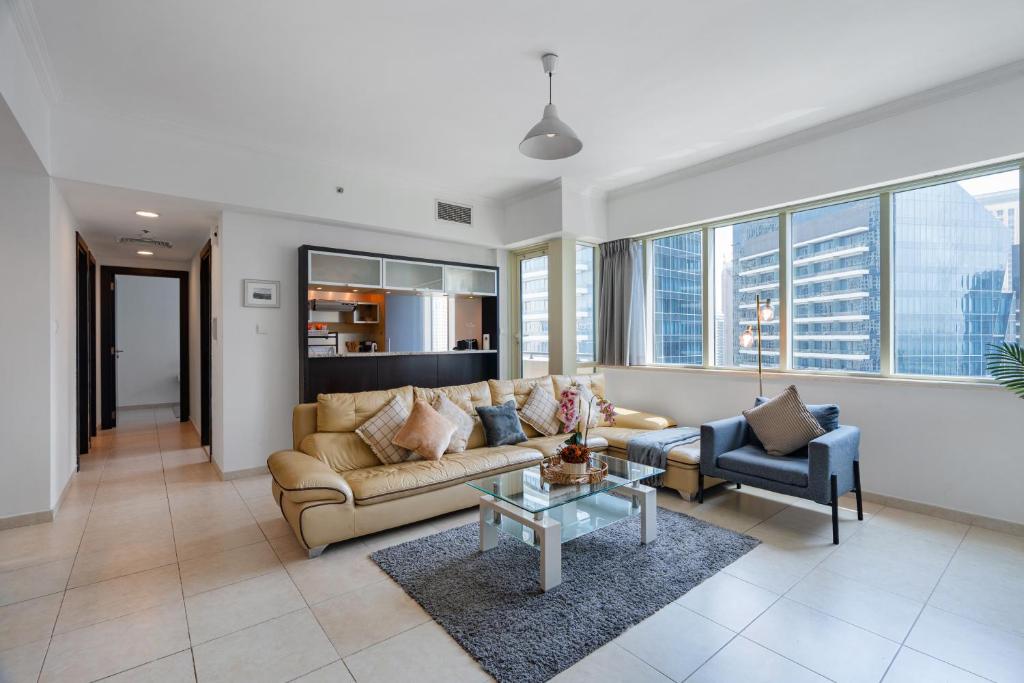 High Floor - 2BR Apartment in Al Majara, Dubai Marina - Allsopp & Allsopp, Dubaj