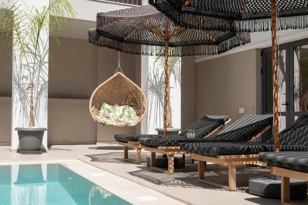 Ammos Suites — Swimming pool in Rethymnon