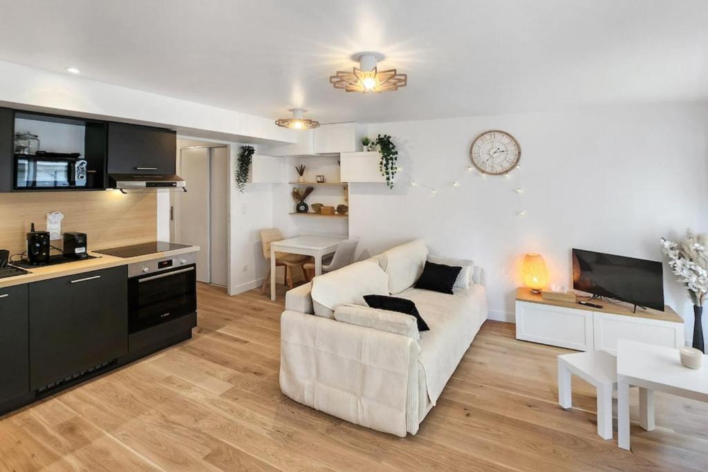 Sublime Joannes AC, Lyon