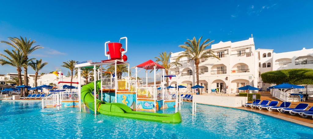 Globales Bouganvilla — Sa Coma, Balearic Islands