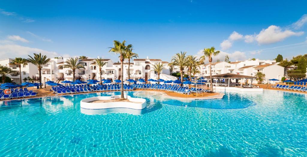 Globales Bouganvilla — Sa Coma, Balearic Islands